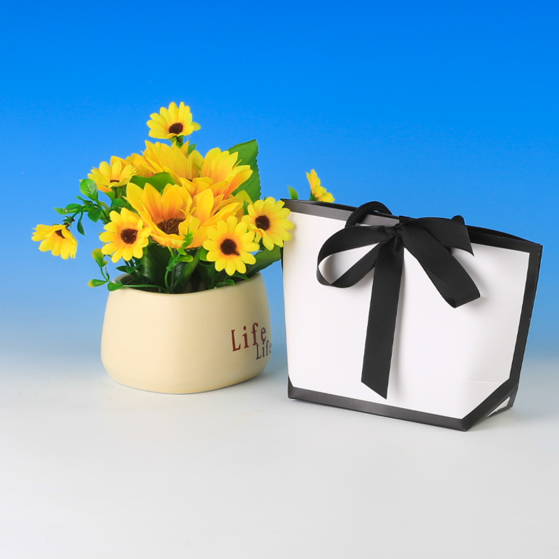 LS6107-Mini Ribbon Gift bag @US$0.2 MOQ:5,000pcs