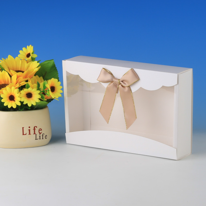 LS6106-Butterfly knot open window giftbox Price:US$0.39 per box set MOQ:5,000pcs